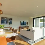 게스트하우스 Paradise 4*