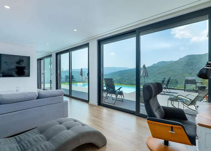 בית הארחה Paradise 3*